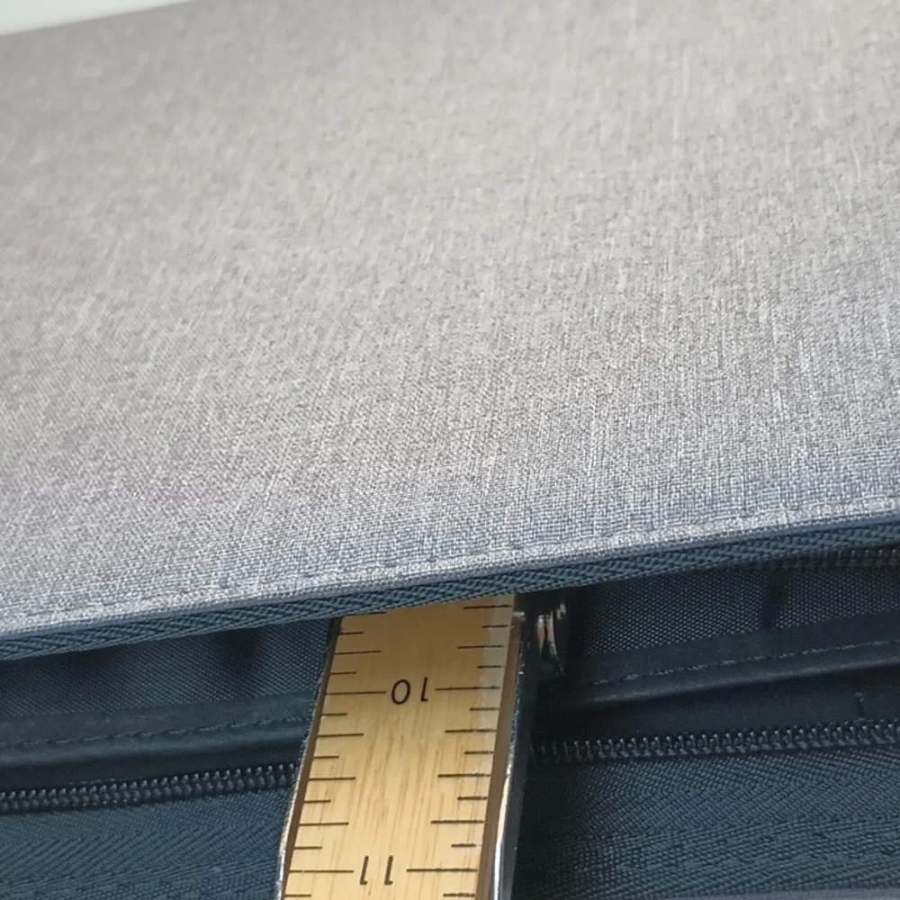 PP5006I Tablet Stand And Built In Power Bank ,NWOT